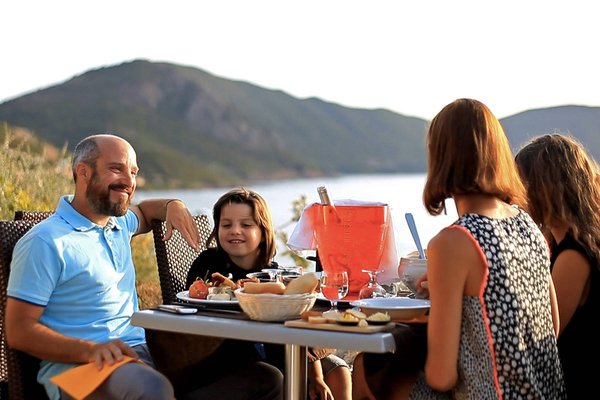 Top 10 des campings familiaux en France pour des vacances mémorables